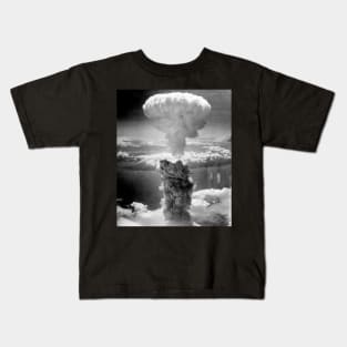 Mushroom cloud image Kids T-Shirt